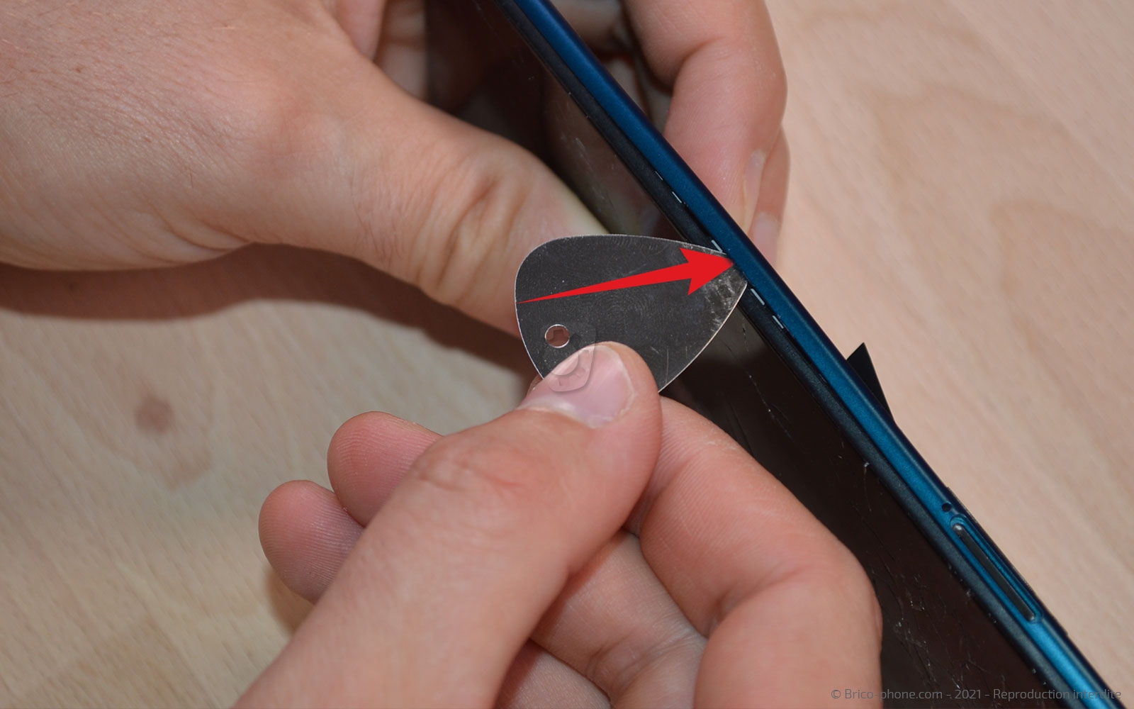 Changement de batterie sur Poco M3 Pro photo 2