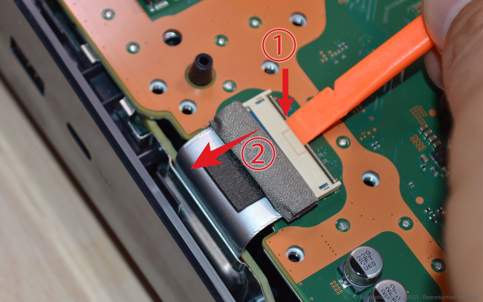 Changement du bloc d'alimentation sur Playstation 5 photo 2