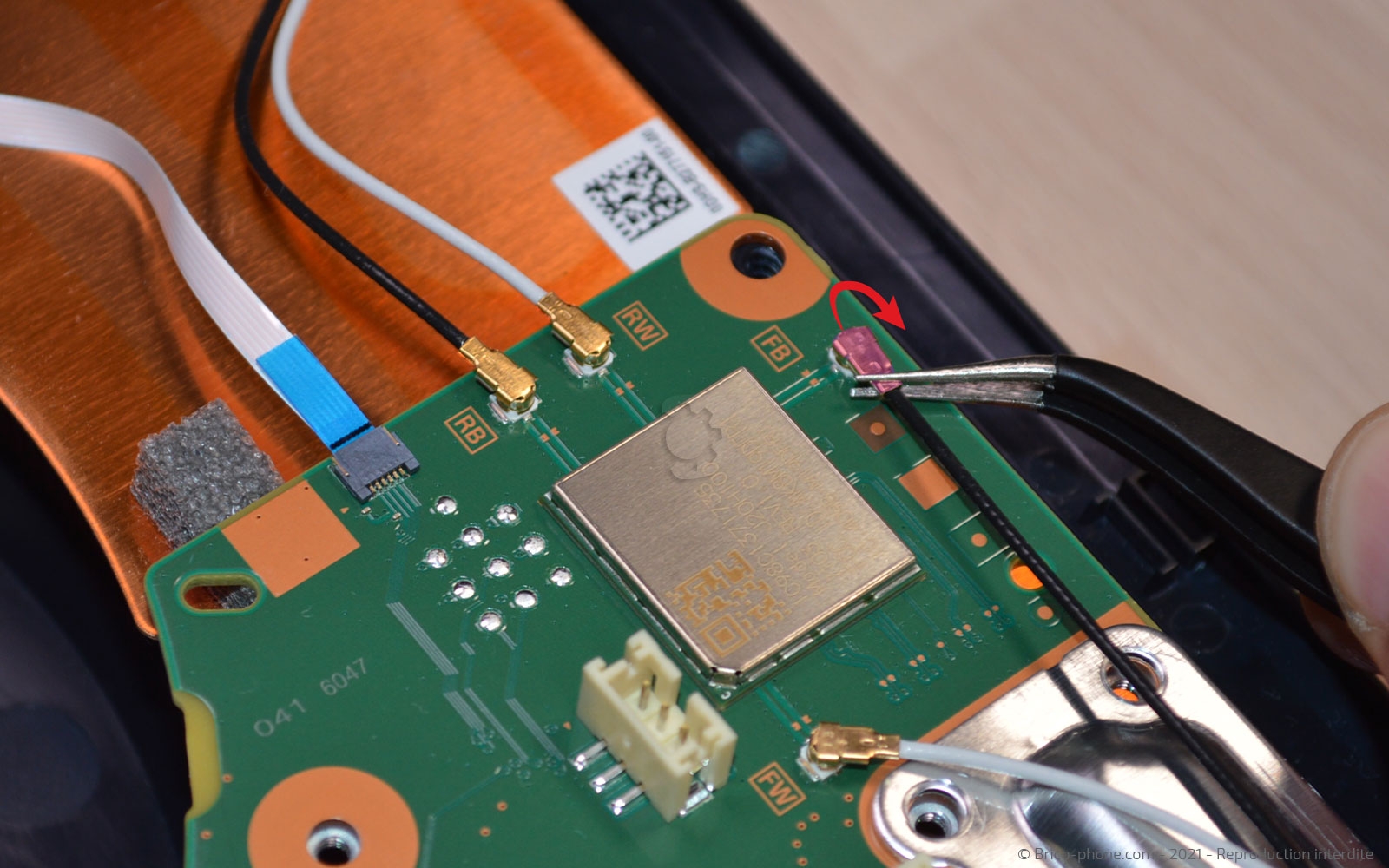 Changement du bloc d'alimentation sur Playstation 5 photo 2