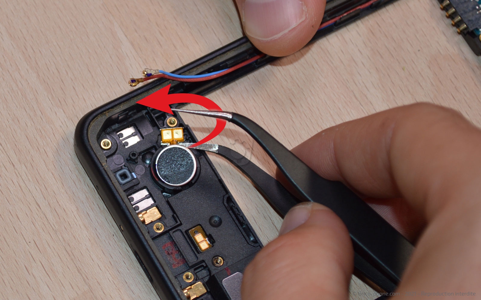 Démontage complet sur Galaxy Xcover Pro photo 2