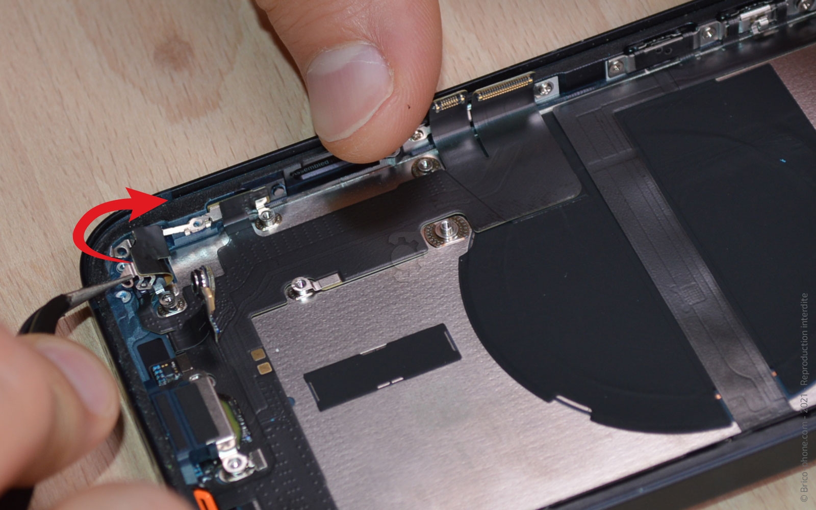 Guide de réparation sur iPhone 13 photo 4
