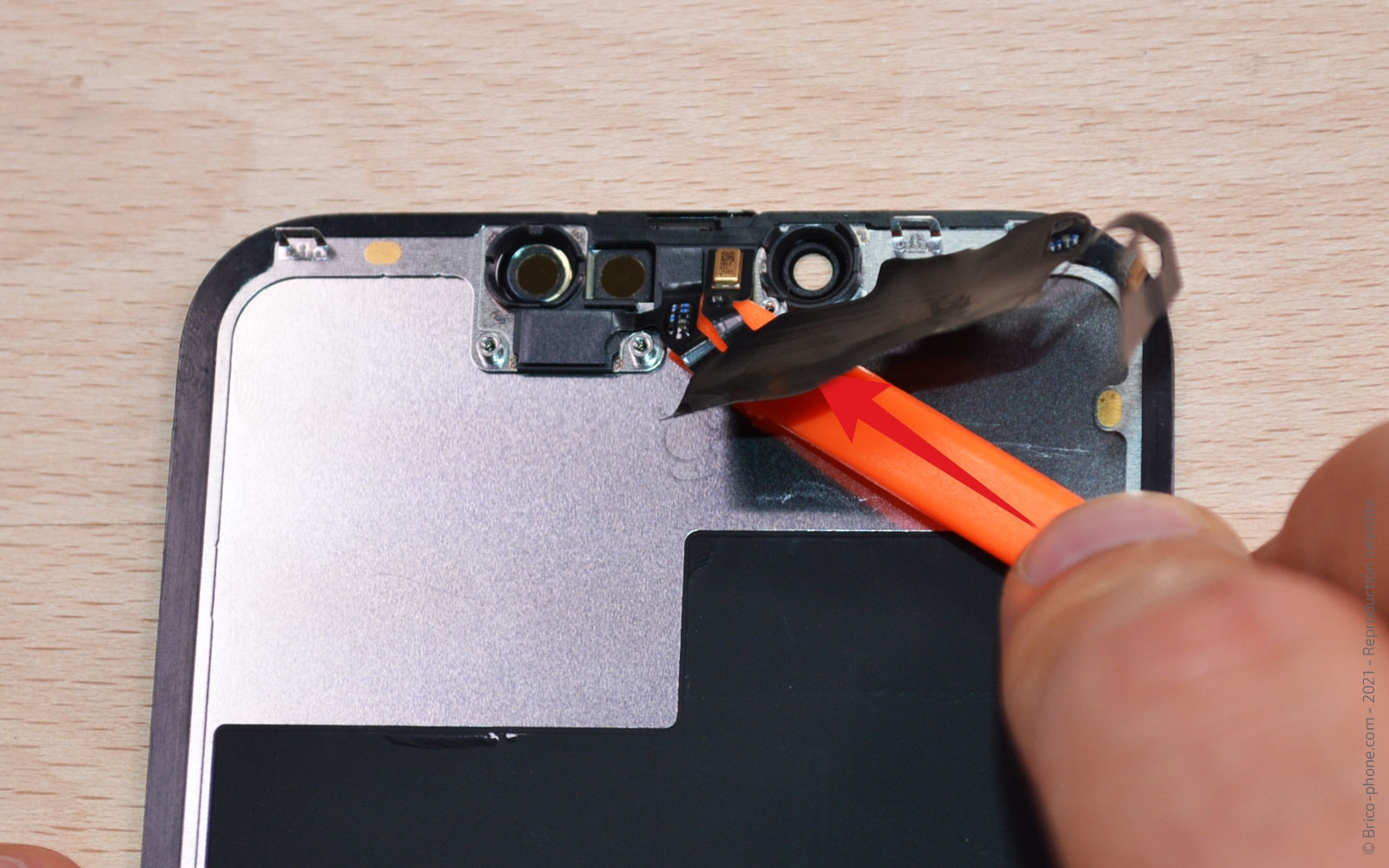 Changement de la batterie sur iPhone 13 photo 3