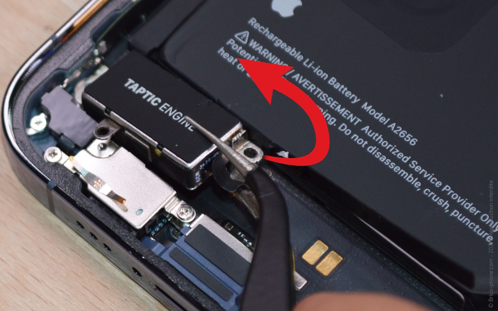 Changement de batterie sur iPhone 13 Pro photo 3