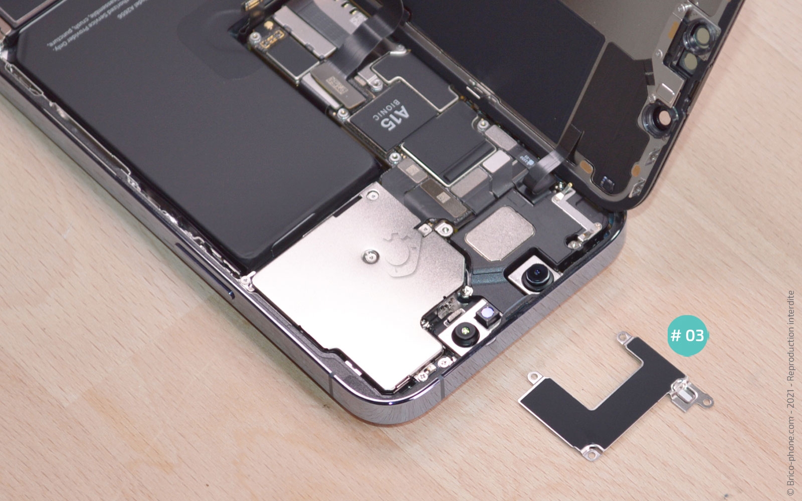 Changement du connecteur de charge sur iPhone 13 Pro photo 4