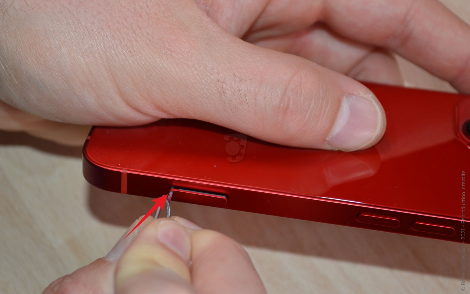 Changement de la batterie sur iPhone 13 Mini photo 3