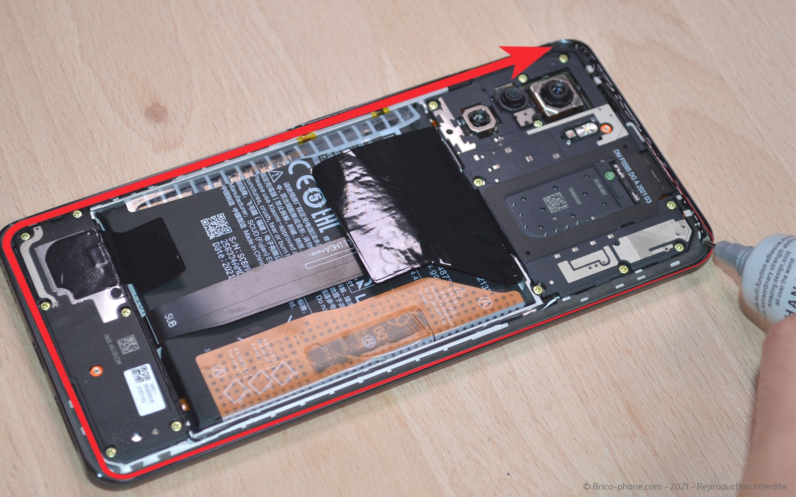 Comment changer la batterie sur Poco F3 photo 3