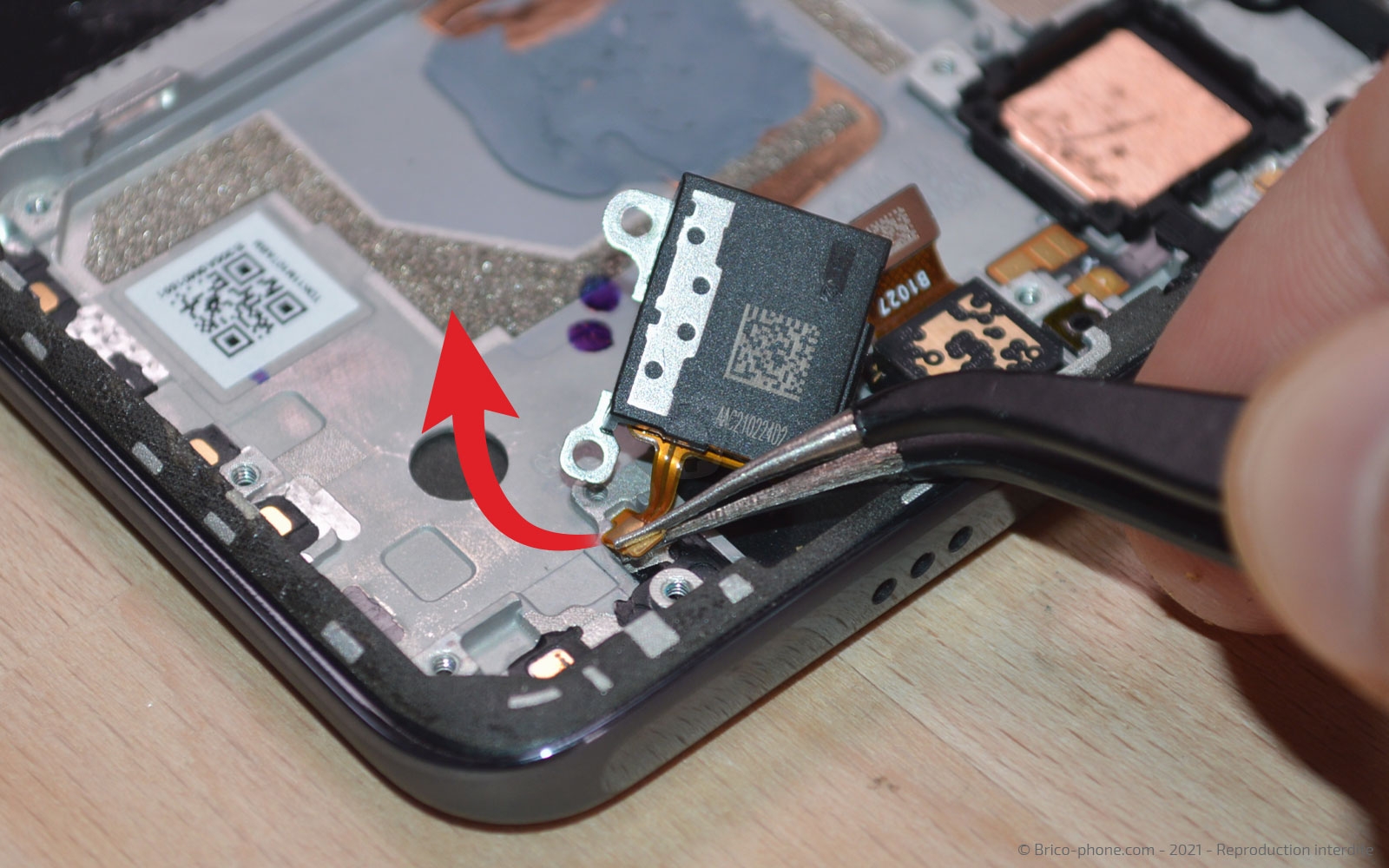 Comment changer le bloc écran sur Poco F3 photo 4