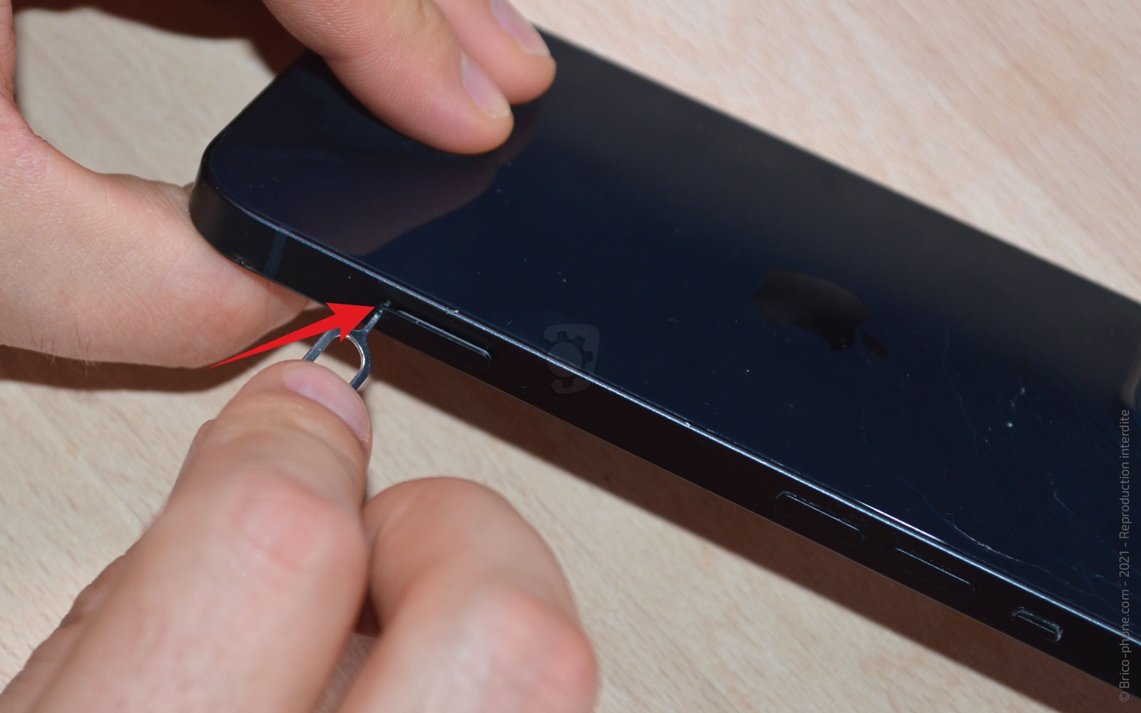 Changement du buzzer (HP interne) sur iPhone 13 photo 3