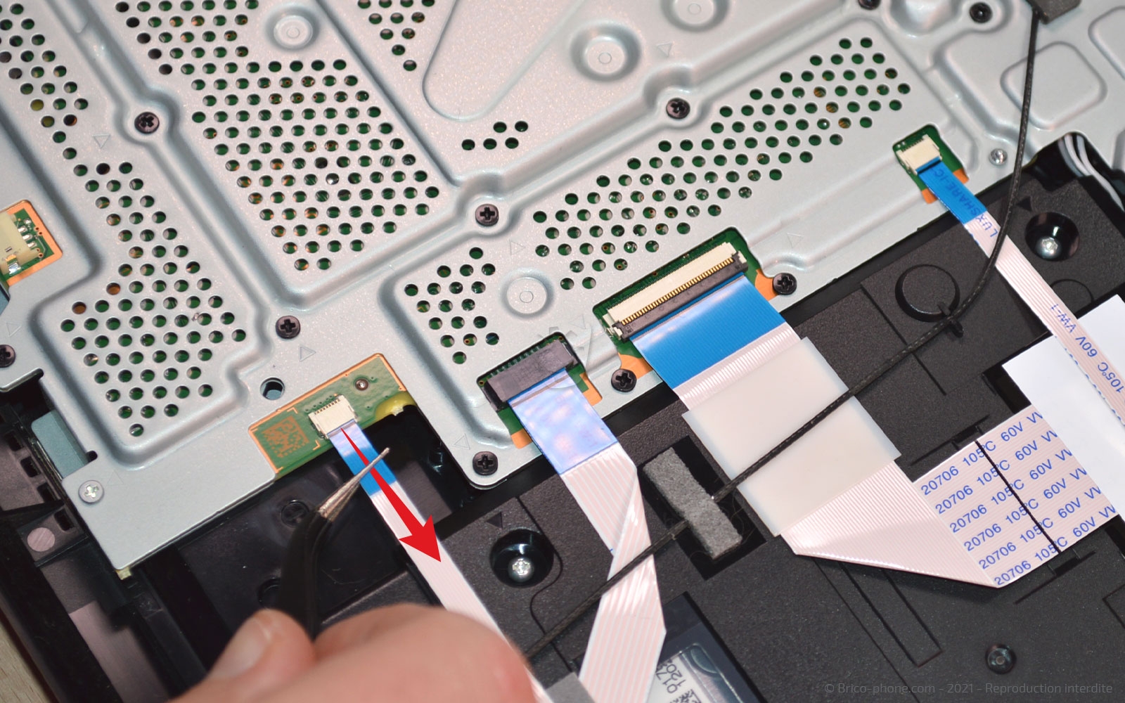 Démontage complet de la Console sur Playstation 4 SLIM photo 2