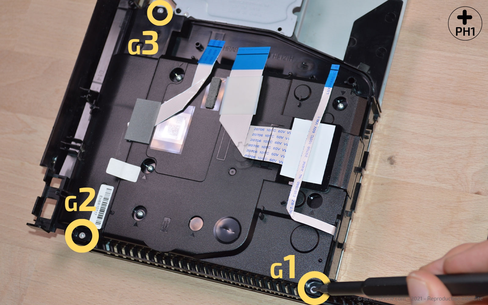 Démontage complet de la Console sur Playstation 4 SLIM photo 1