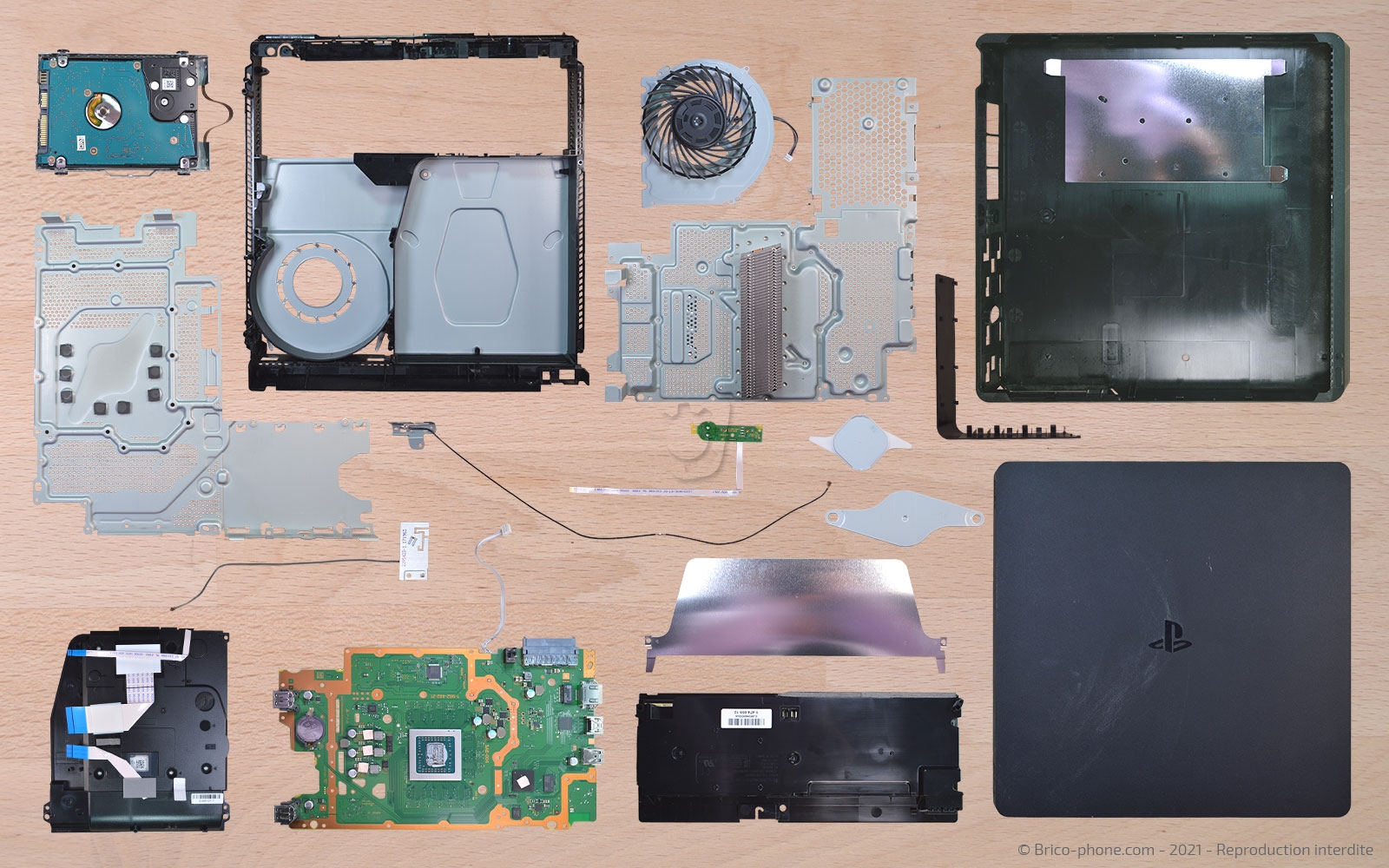 Démontage complet de la Console sur Playstation 4 SLIM photo 1