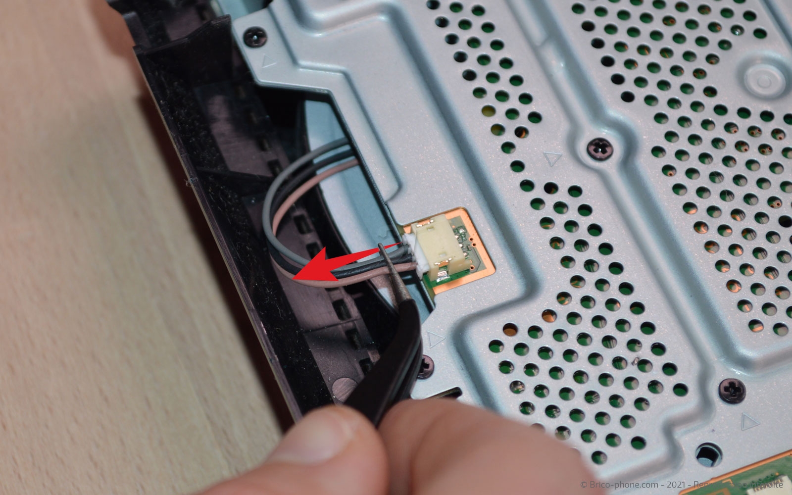 Changement du ventilateur sur Playstation 4 SLIM photo 1