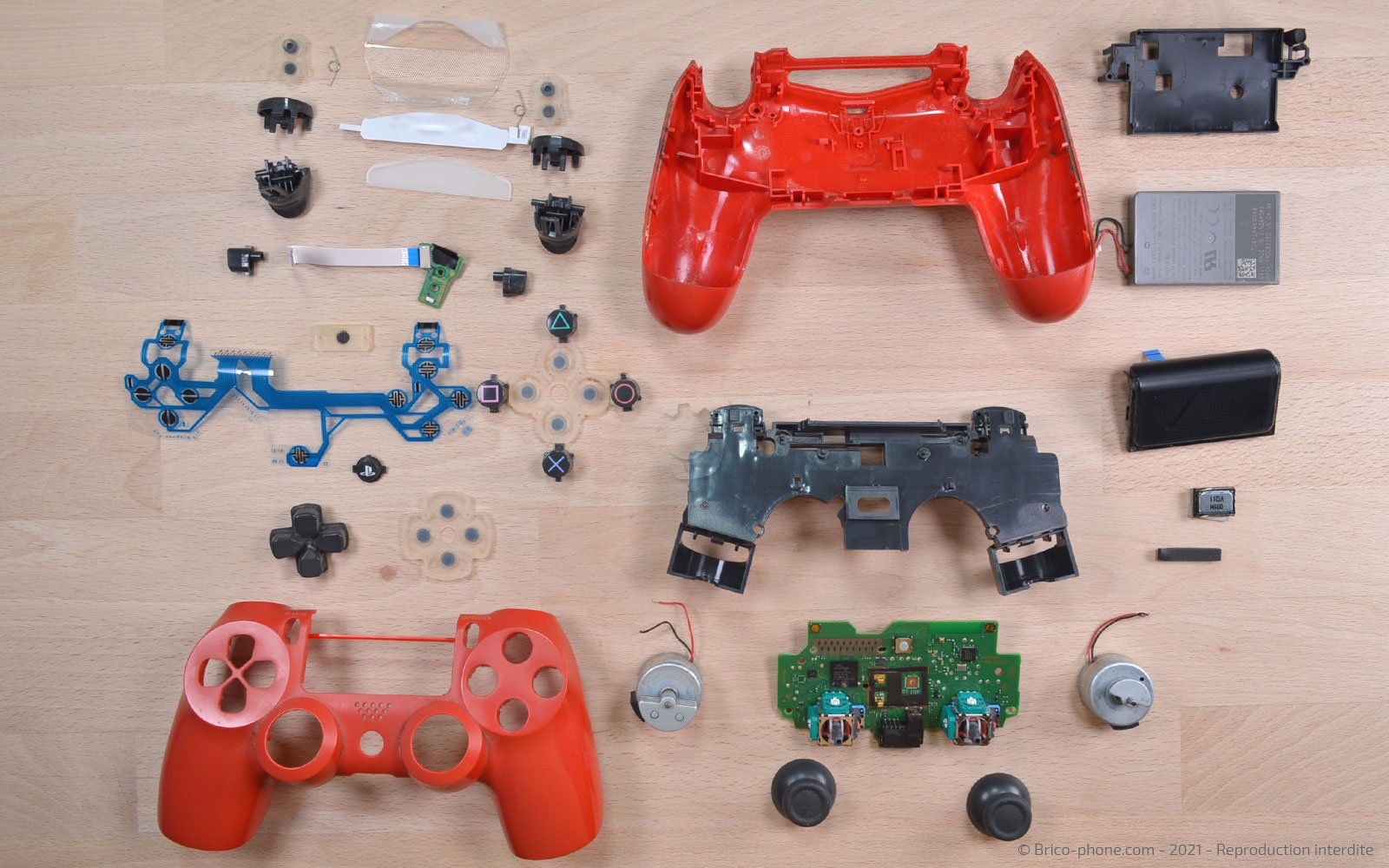 Démontage complet de la manette sur Playstation 4 SLIM photo 1