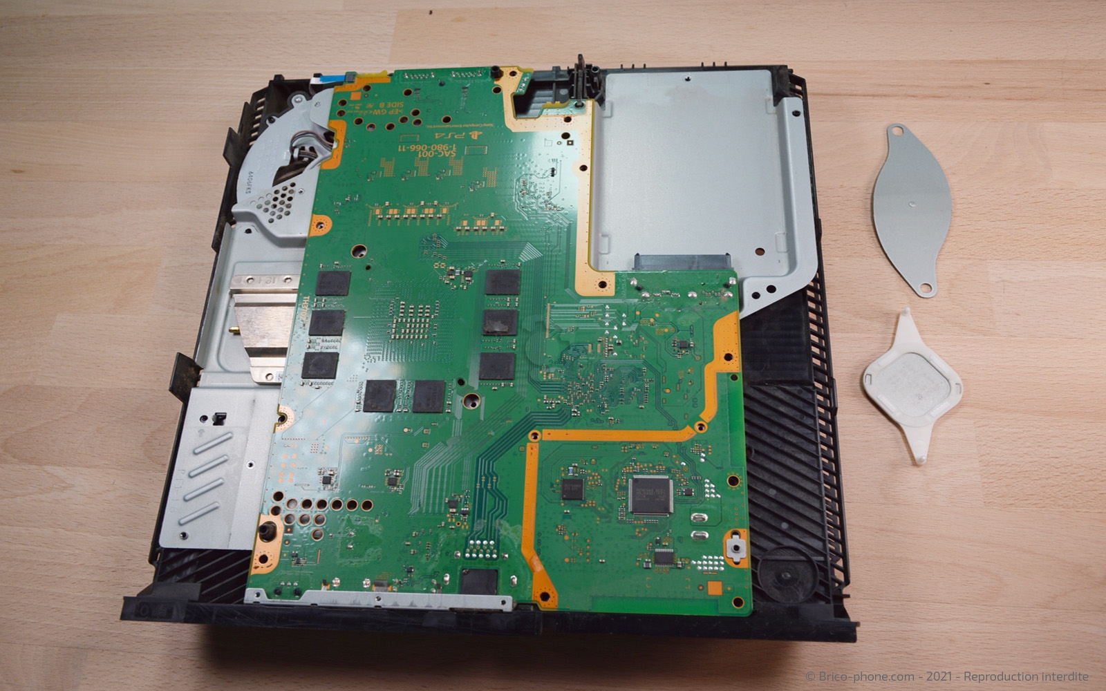 Démontage complet de la Console sur Playstation 4 photo 3