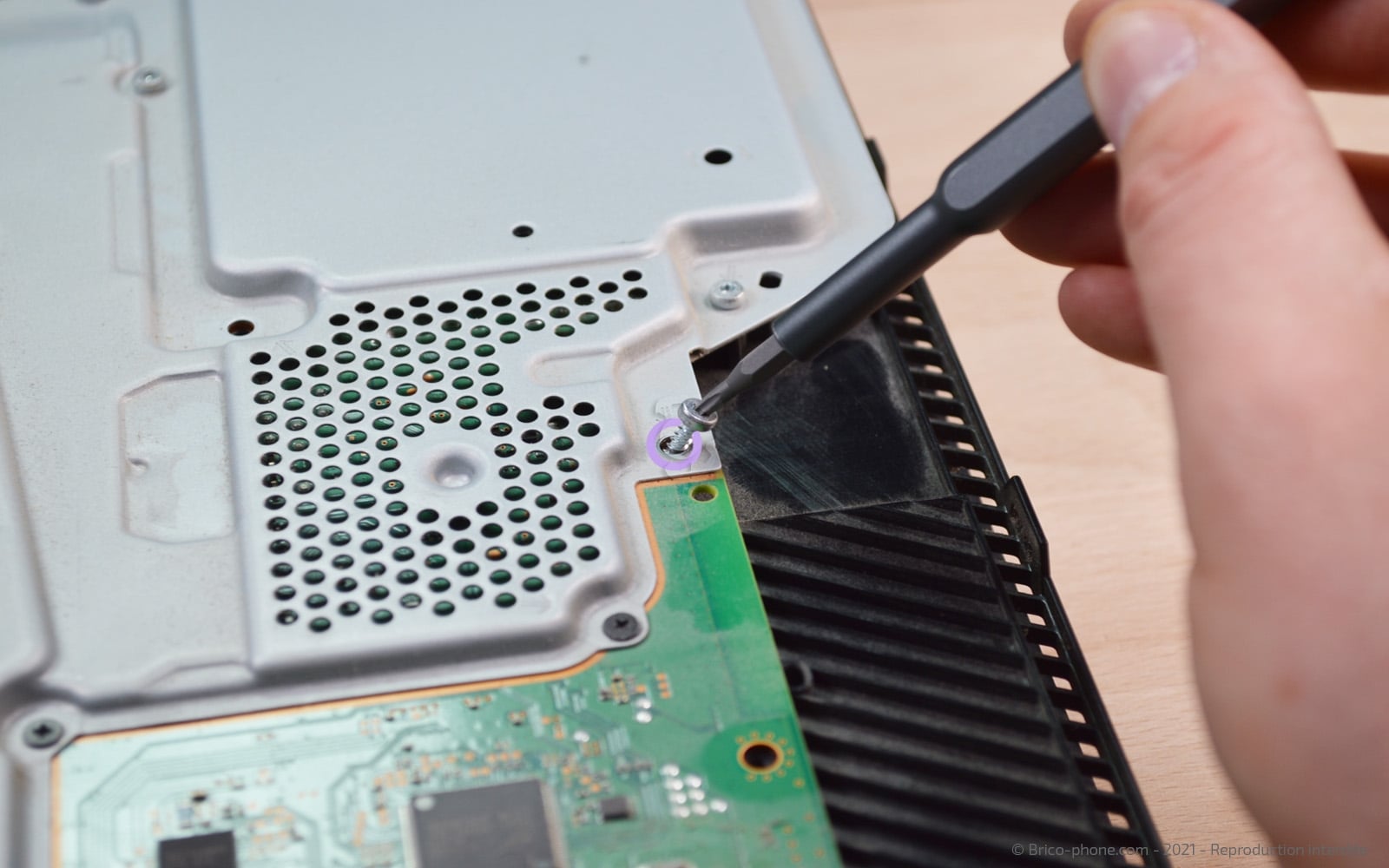 Changement du ventilateur sur Playstation 4 photo 2