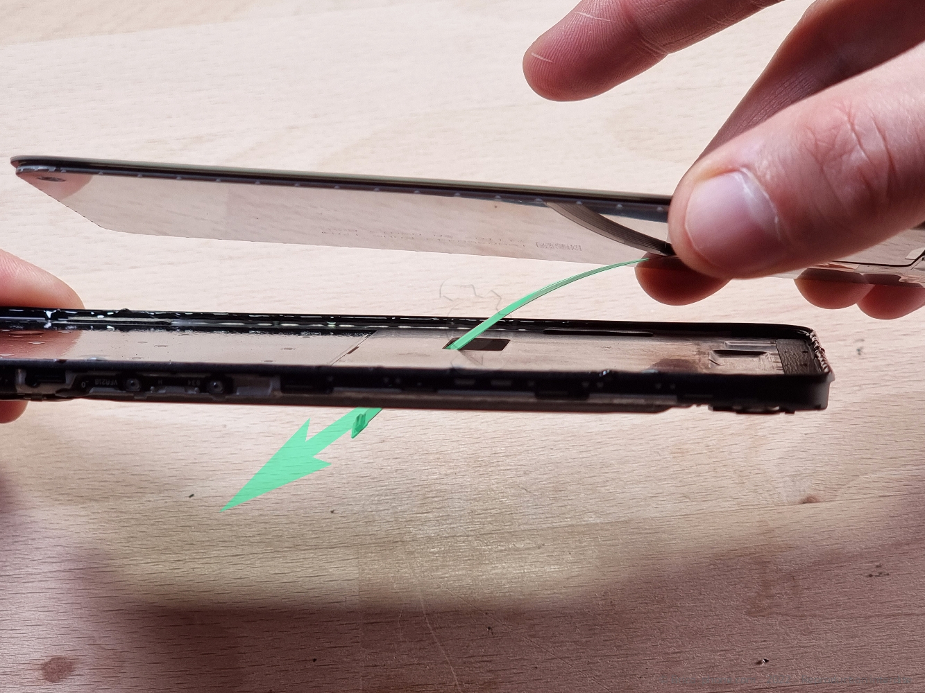 Changement de l'écran (vitre + LCD) sur A53S photo 3