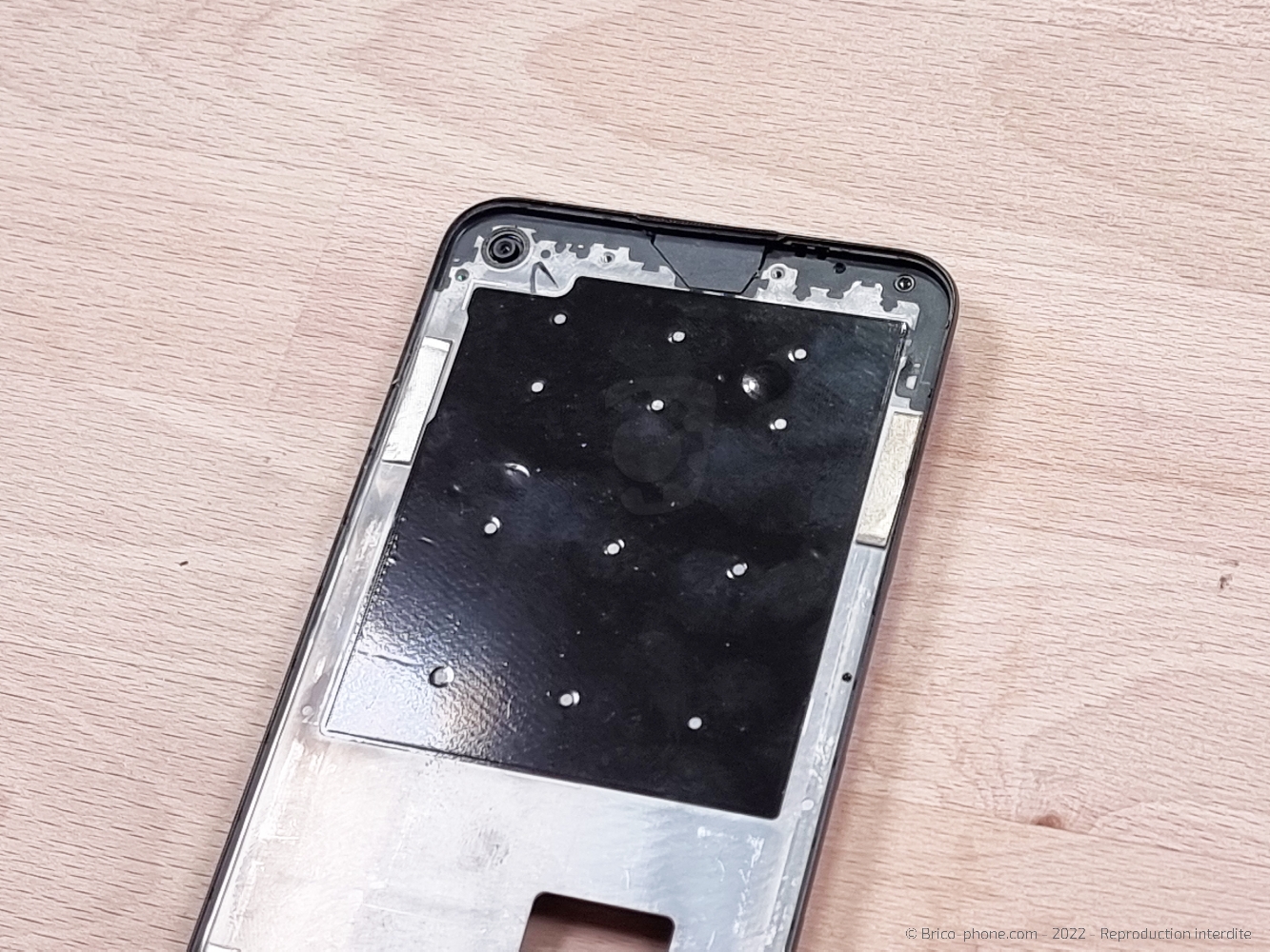 Changement de l'écran (vitre + LCD) sur A53S photo 2