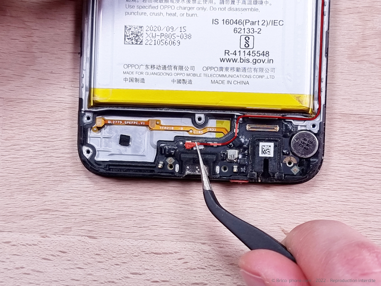 Changement du connecteur de charge sur A53S photo 2