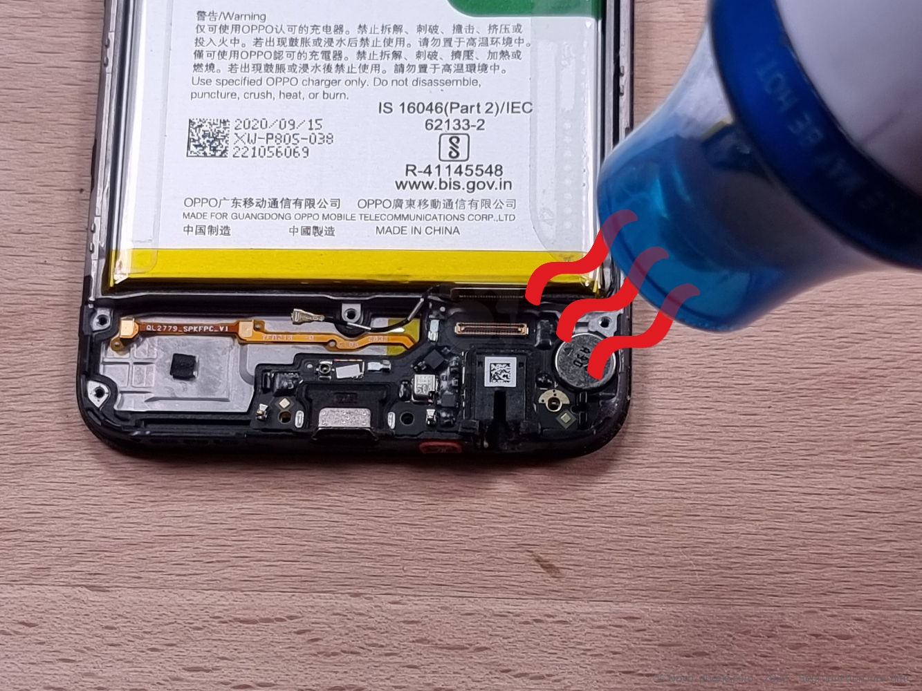 Changement du connecteur de charge sur A53S photo 1