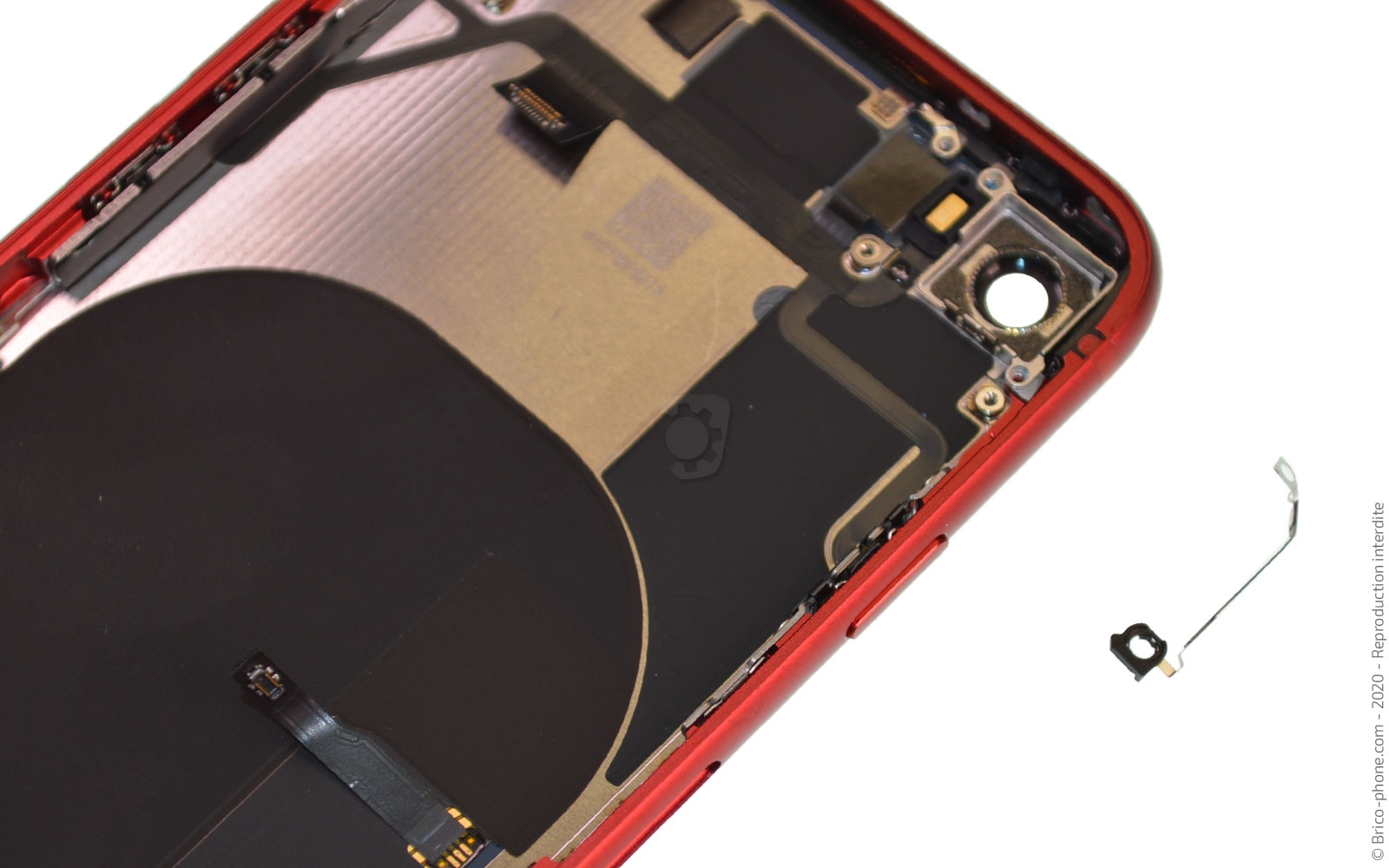 Démontage complet sur iPhone SE 2022 photo 2