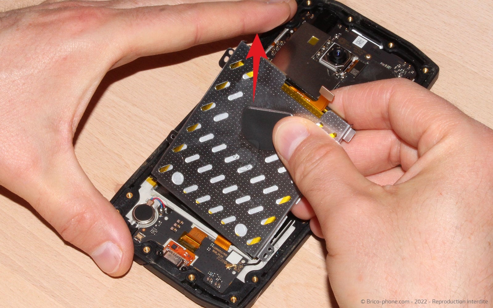 Comment remplacer le connecteur de charge sur Core-X4 photo 3