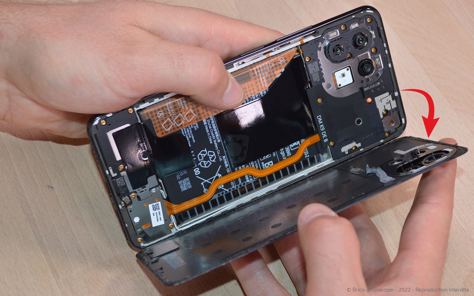 Comment changer la vitre arrière sur Mi 11 Lite 5G photo 4