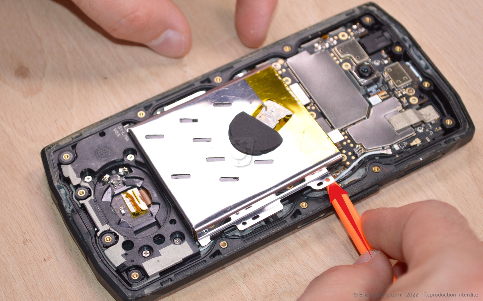 Comment changer le connecteur de charge sur Core-M5 photo 2