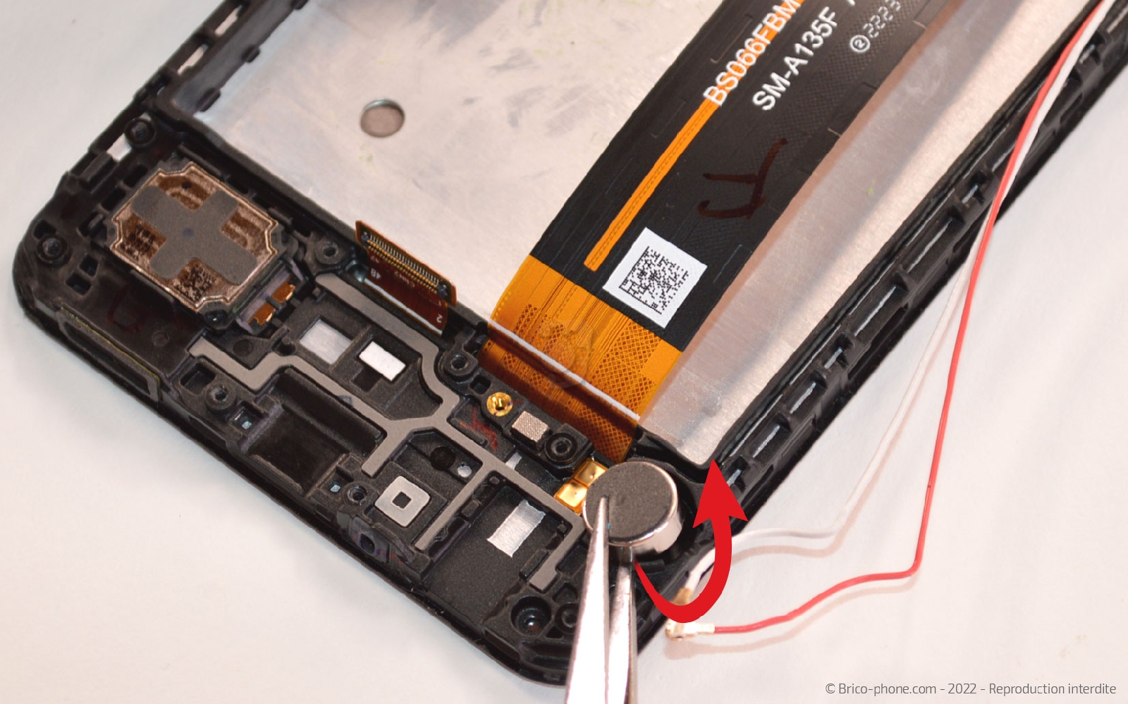 Comment changer le bloc écran sur Galaxy A13 photo 2