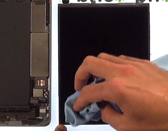 Changement de vitre tactile sur iPad Mini 2 photo 1