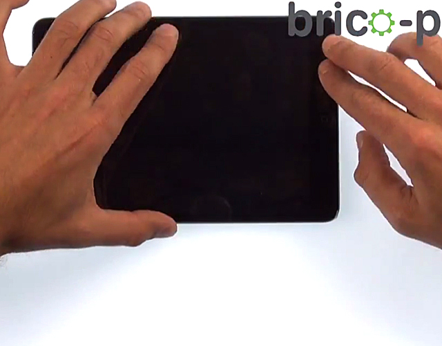 Changement de vitre tactile sur iPad Mini 2 photo 1