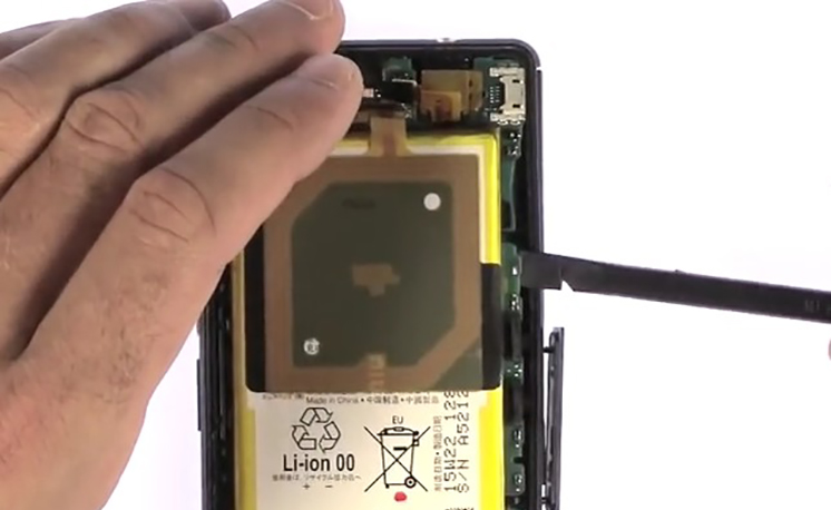 Changement de batterie sur Xperia Z3 Compact photo 1