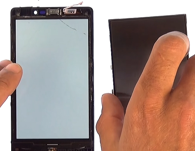 Changement de vitre tactile sur Lumia 820 photo 1