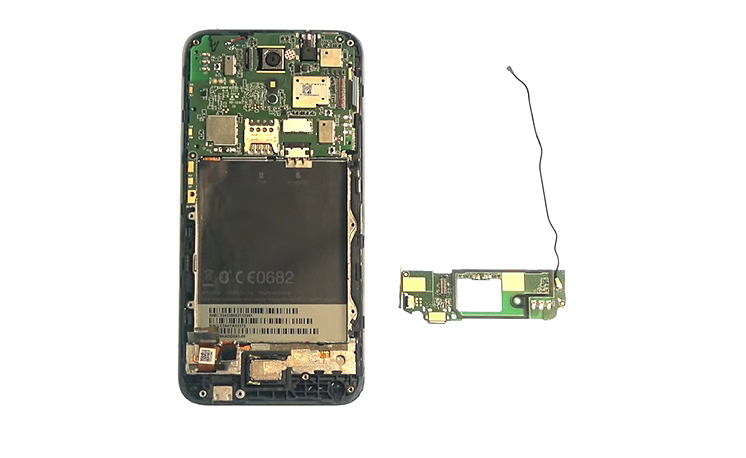 Changement de vitre seule sur Desire 620 photo 1