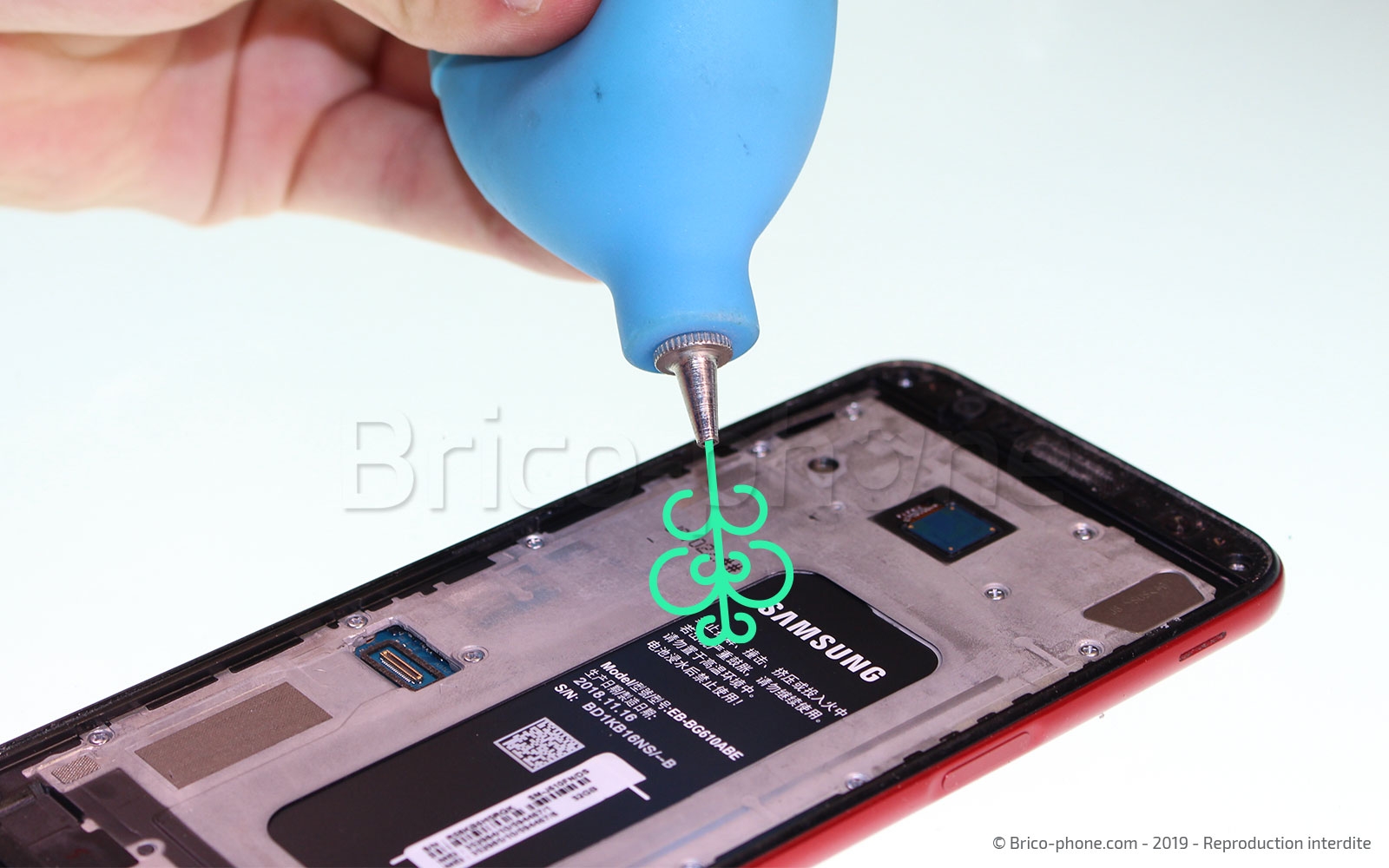 Changement de bloc écran sur Galaxy J6 Plus photo 2