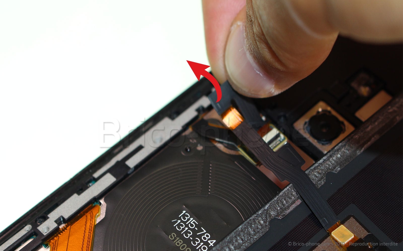 Changement de connecteur de charge sur Xperia XZ3 photo 3