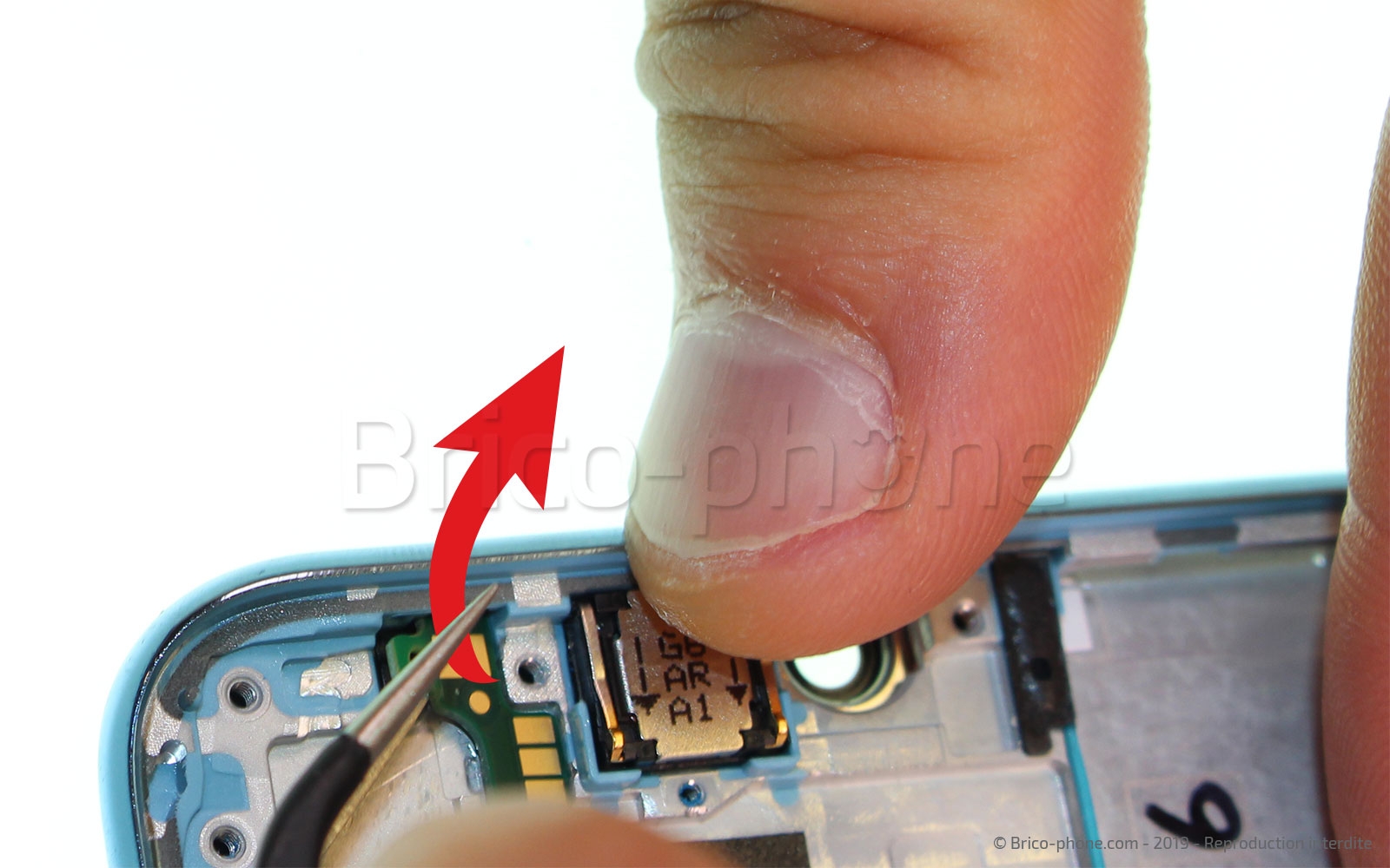 Changement de bloc écran avec batterie sur Honor 10 Lite photo 3