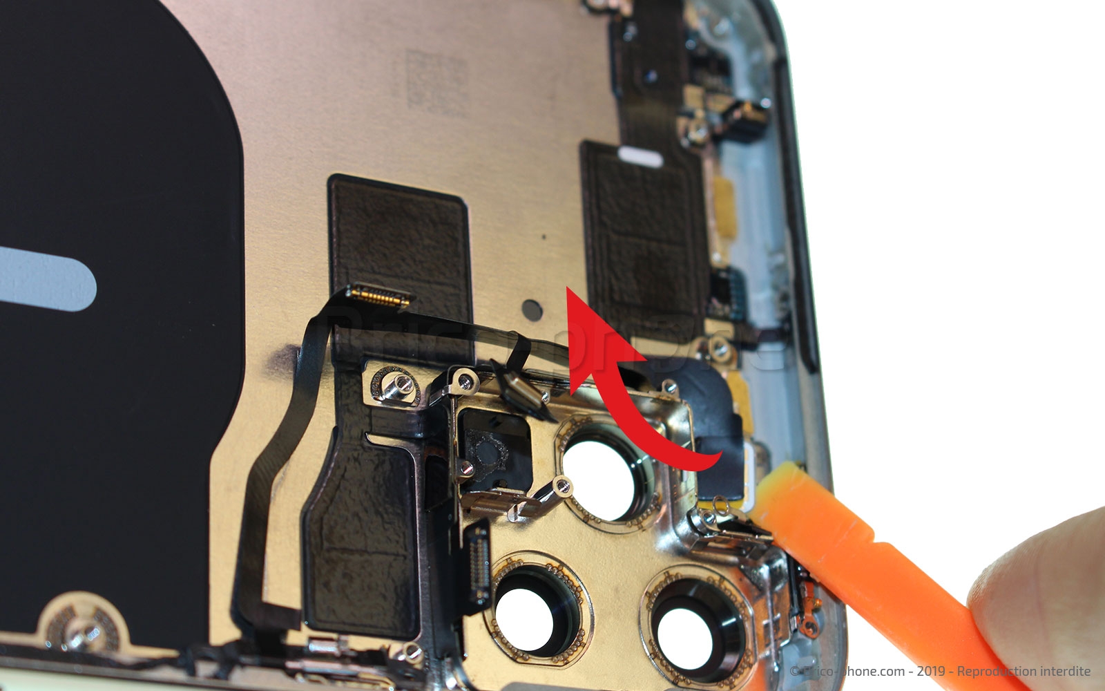 Démontage complet  sur iPhone 11 Pro Max photo 3