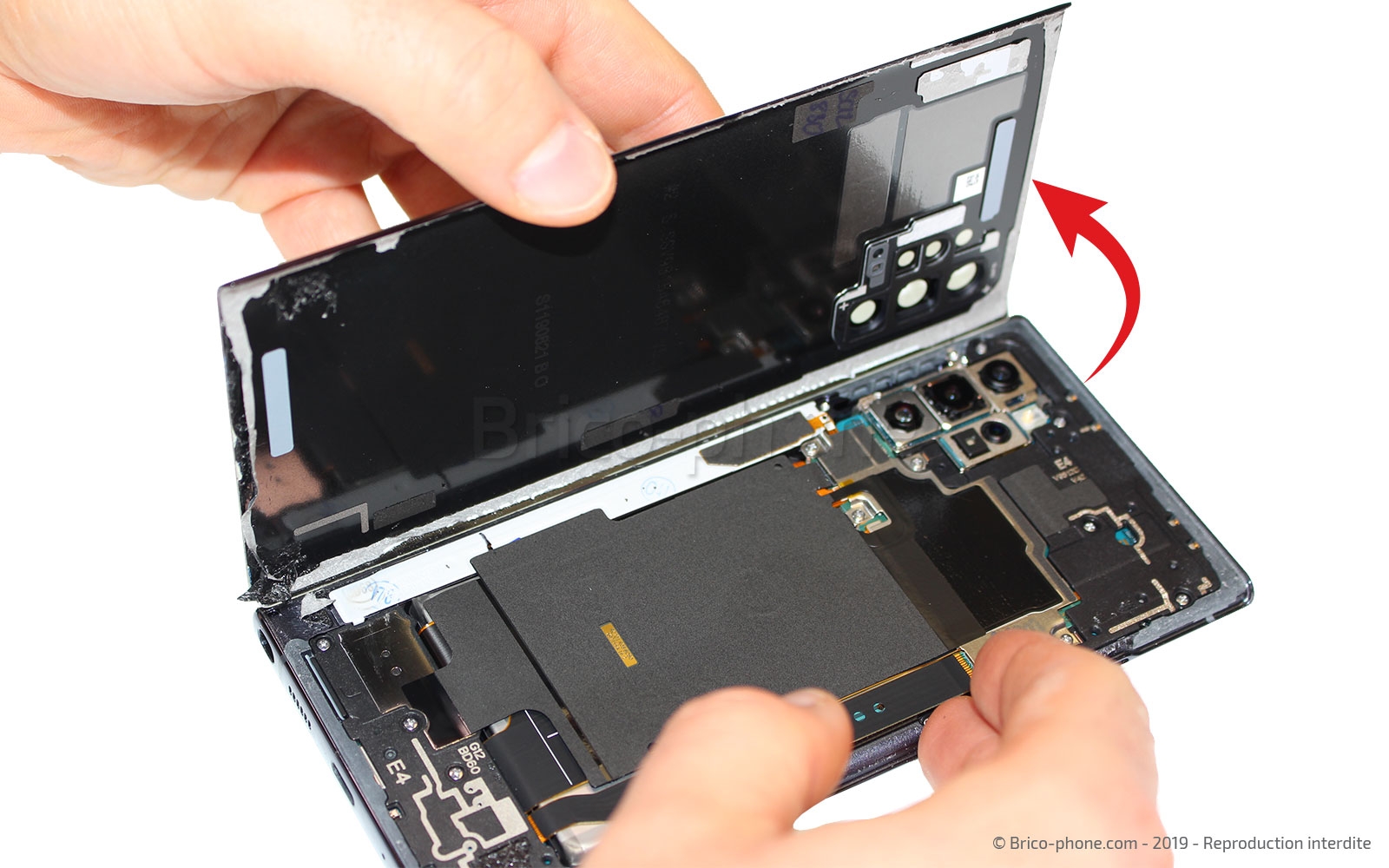 Changement de la vitre arrière sur Galaxy Note 10 Plus photo 4