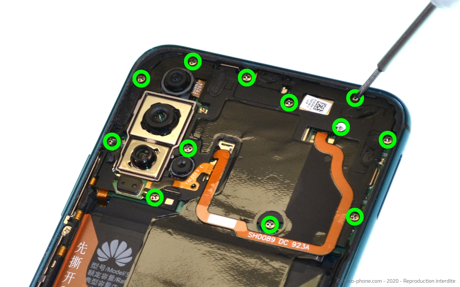 Changement d'écran (vitre + LCD) sur Honor 20 Pro photo 1