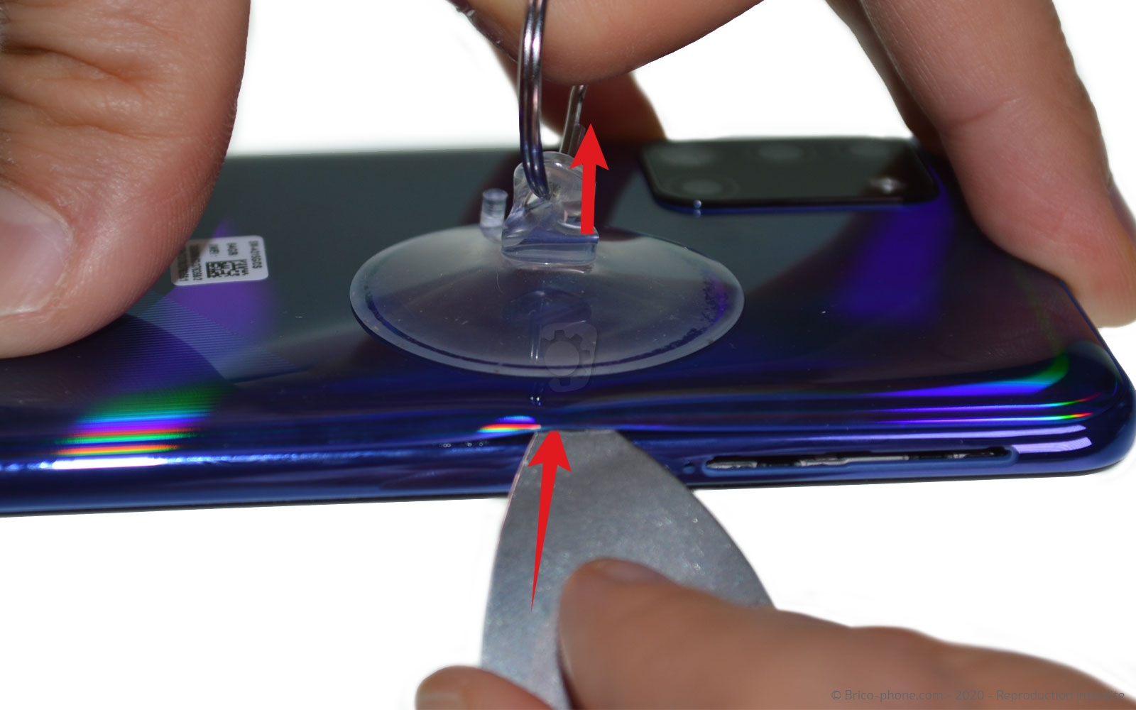 Changement de batterie sur Galaxy A31 photo 3