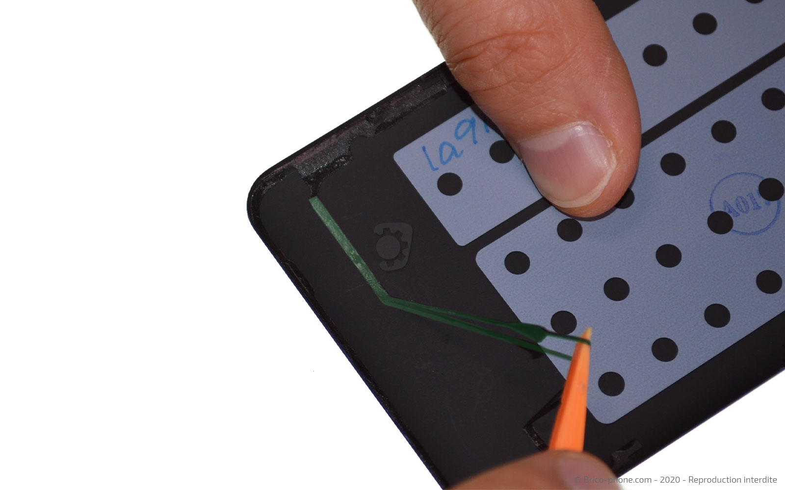 Changement du bloc écran sur Galaxy A31 photo 2