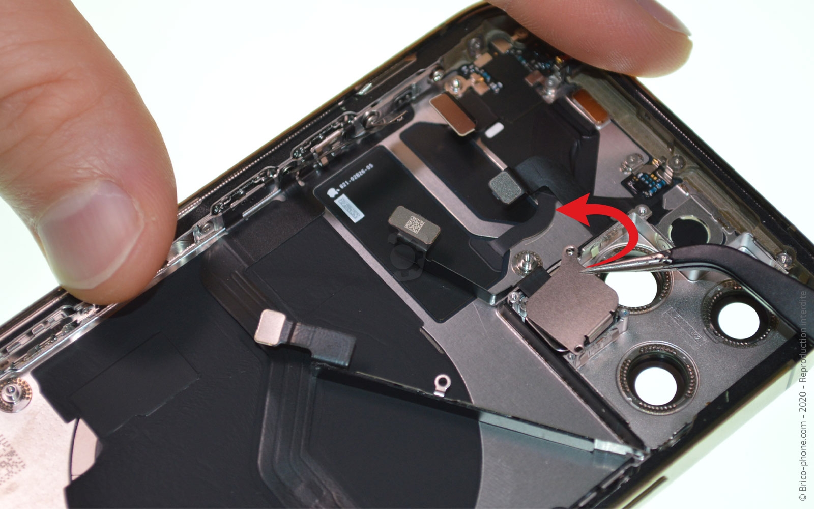 Démontage Complet sur iPhone 12 Pro photo 2