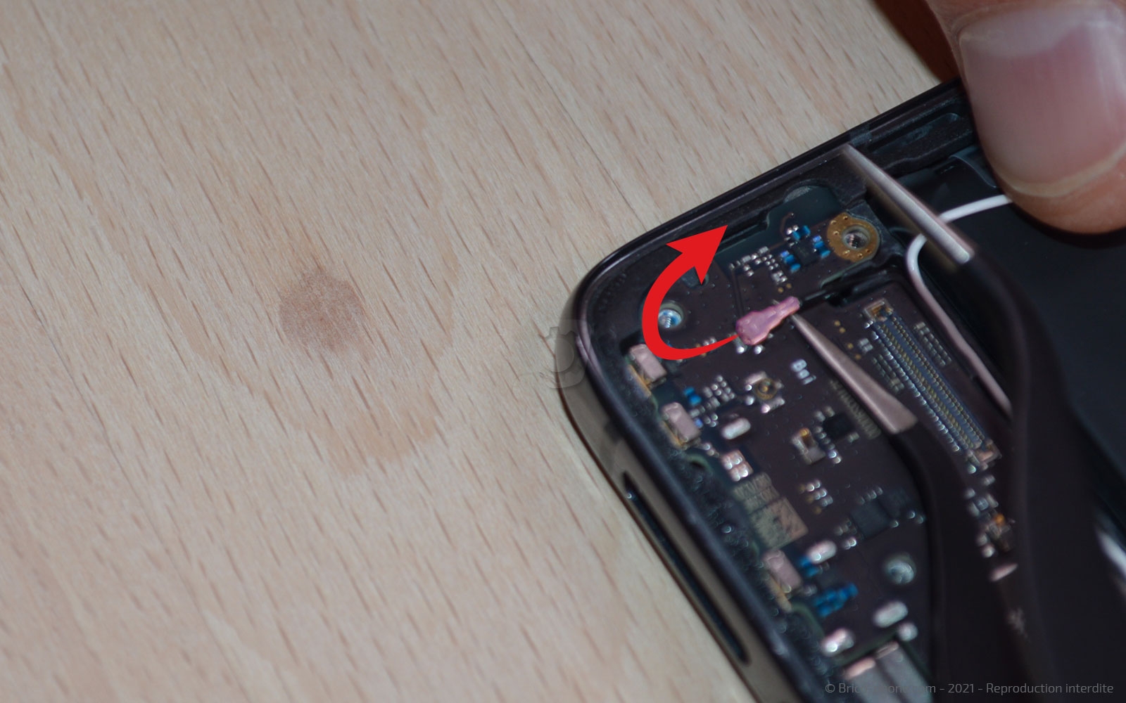 Changement du connecteur de charge sur Mi 10T photo 3