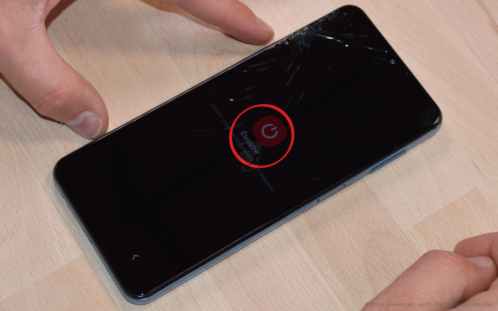 Changement de la vitre arrière  sur Galaxy A32 5G photo 4