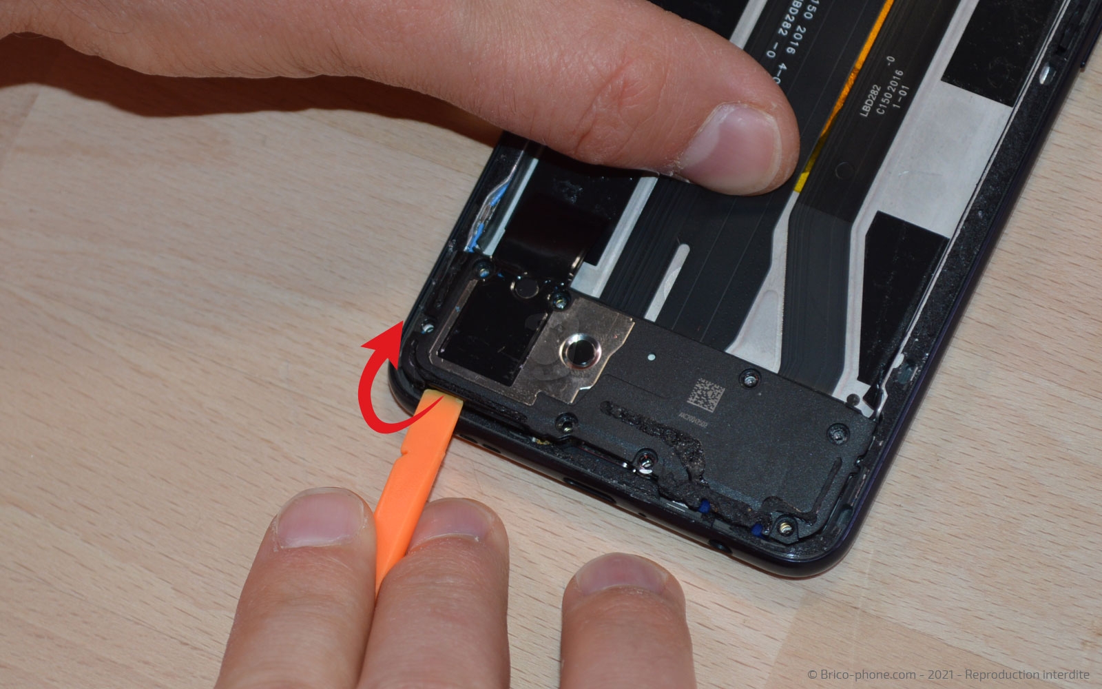 Changement de connecteur de charge sur Find X2 Lite photo 2